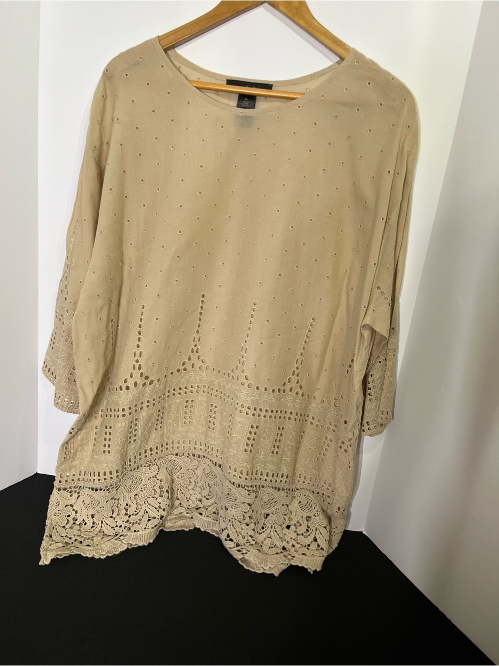 Ali Miles Beige Tan Eyelet Crochet-Trim Tunic
